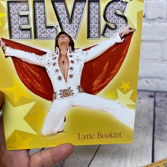 Elvis Presley CD Karaoke Set of 3 Tin Case Lyric Book and Door Hanger - Picture 9 of 10